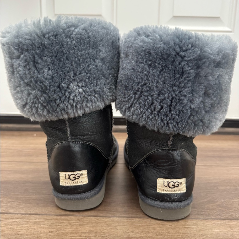 Tall Ugg Australia Boots (W8)